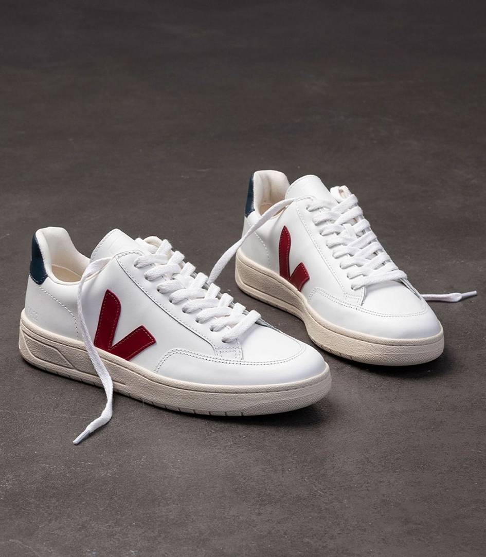 Veja V-12 Leather Men's Sneakers White Marsala Nautico | QGD946530